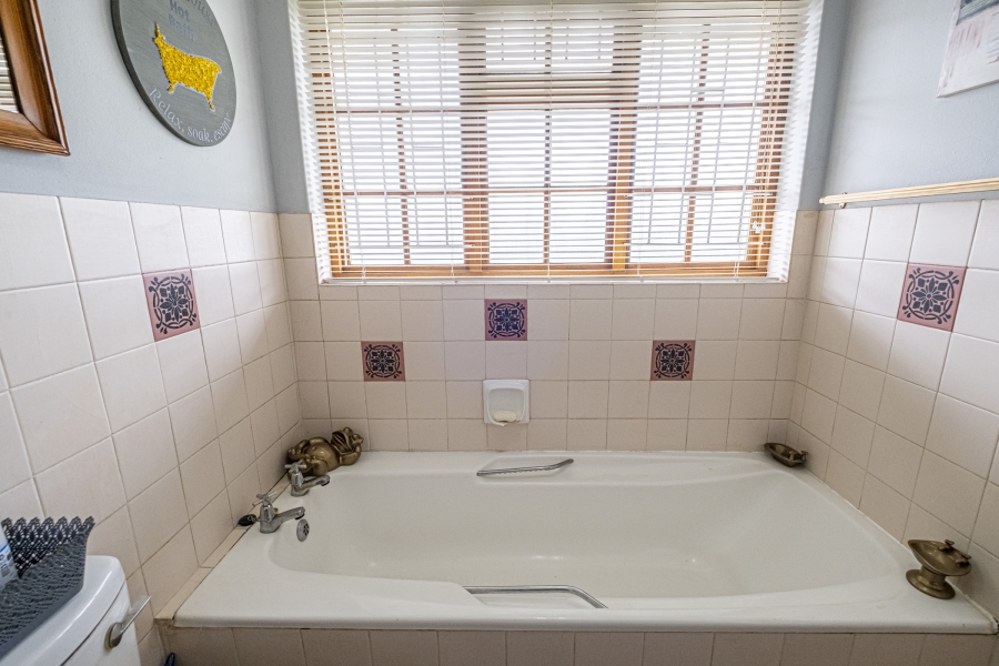 4 Bedroom Property for Sale in Greenbushes Eastern Cape